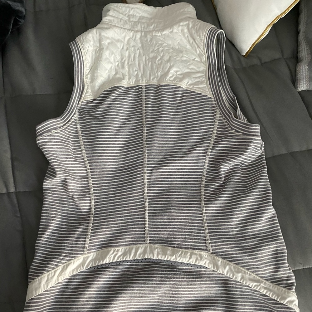 Lululemon light weight vest